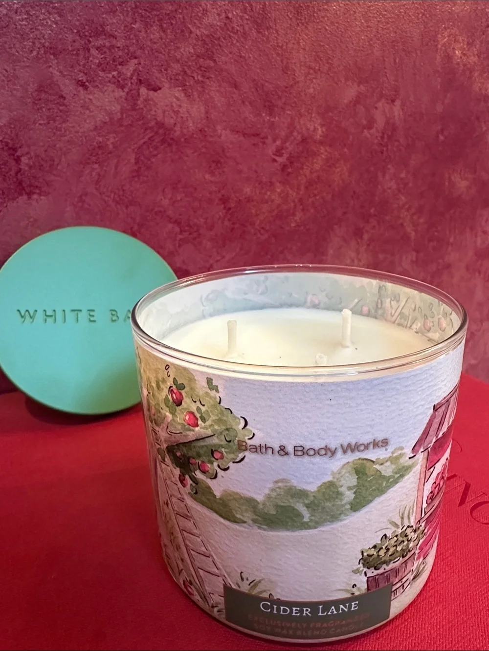 Bath & Body Works Cider Lane 3-Wick Candle - White/Turquoise Lid